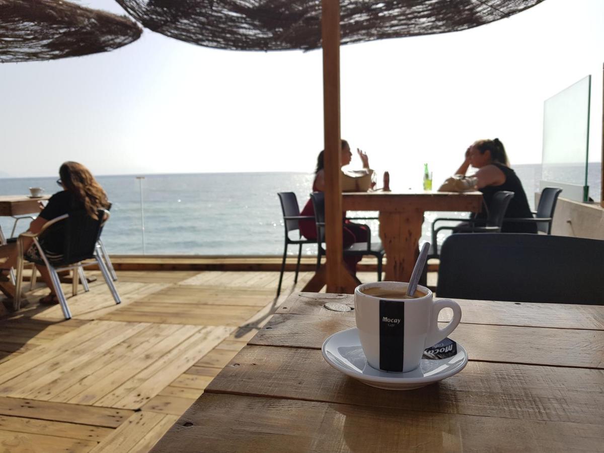 The Poppies Guest House - 100M Ocean - Private Spaces 칸델라리아 외부 사진