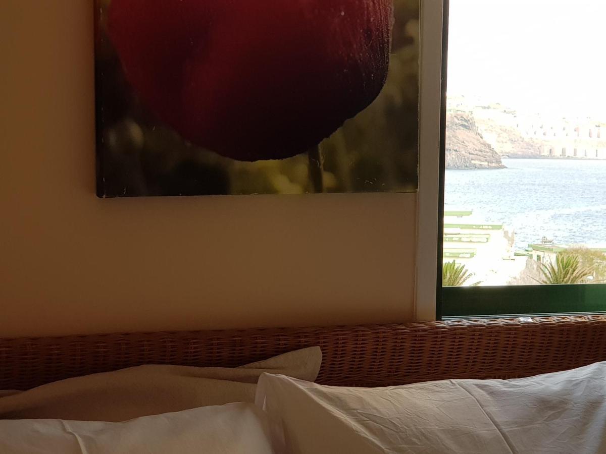 The Poppies Guest House - 100M Ocean - Private Spaces 칸델라리아 외부 사진